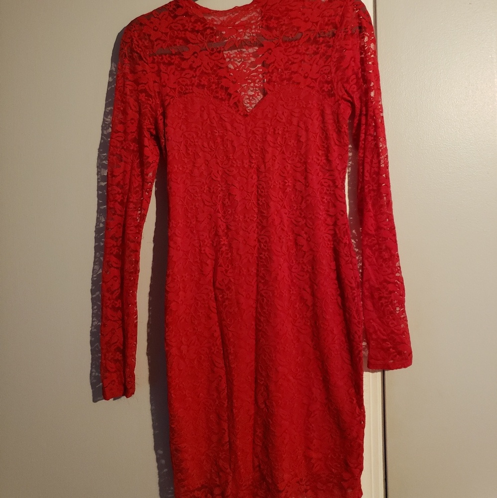 GUESS - Red lace dress